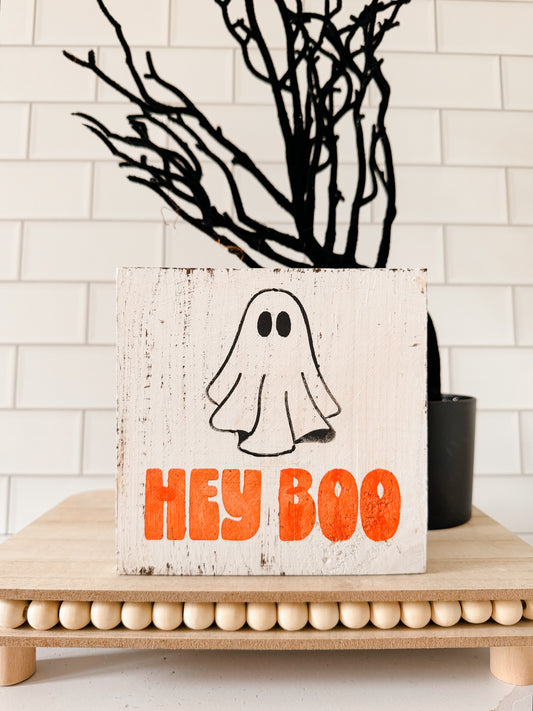 Hey Boo Ghost Halloween Sign – Small Wood Decor for Tiered Trays or Shelves
