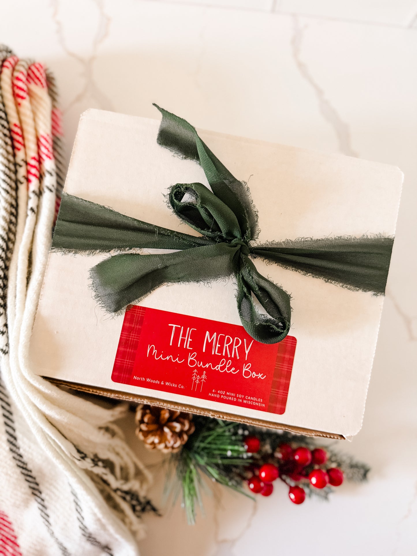 ✨Limited Edition Merry Mini Bundle Collection – 6 Mini Holiday Candles