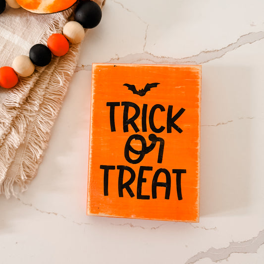 Trick Or Treat Mini Sign