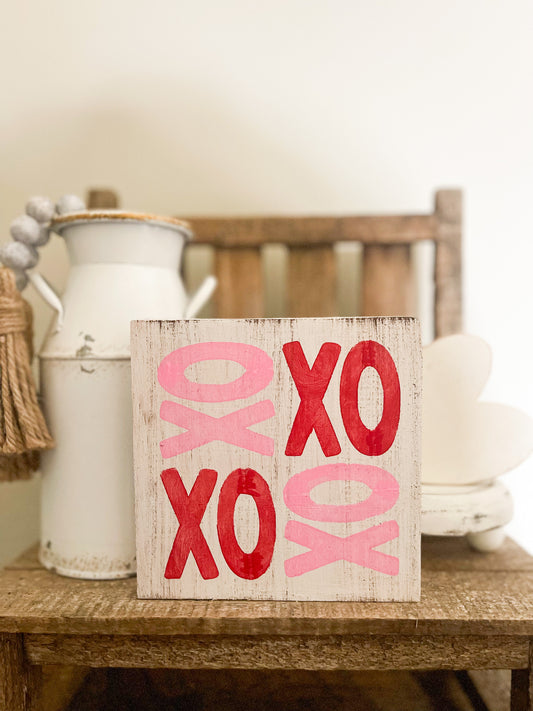 XO Wood Sign